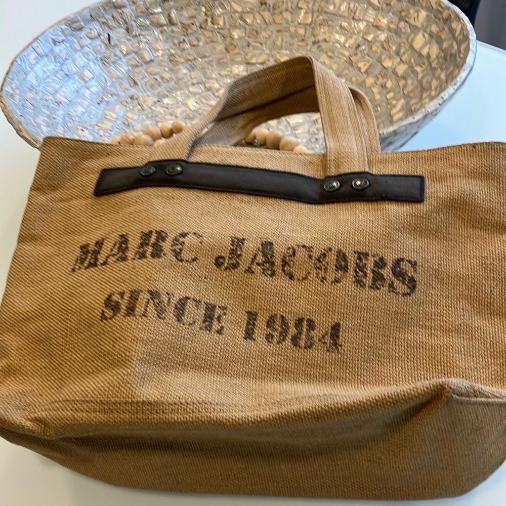 Marc Jacobs raffia tote Authentic
